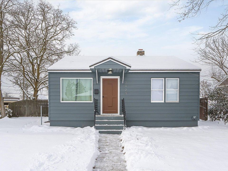 Welcome to 3923 N Walnut!