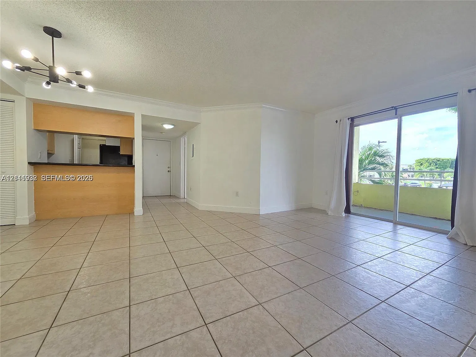10765 SW 108th Ave — Photo 3