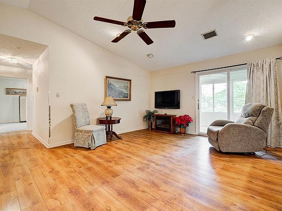 5th image of 3 Quail Ridge Ct APT C
