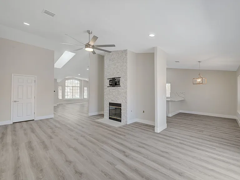 3120 Siena Cir — Photo 10