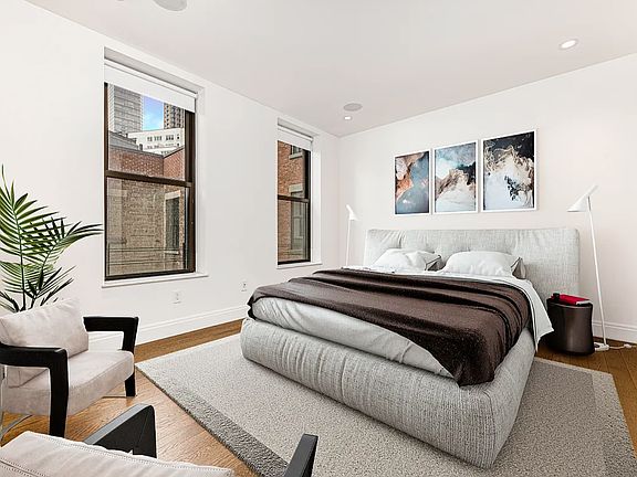 4th image of 154 W 70th St APT 7R