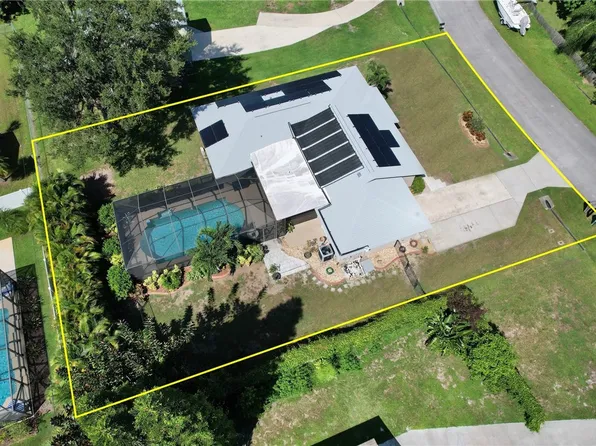 750 Wilson Ter, Sebastian, FL 32958