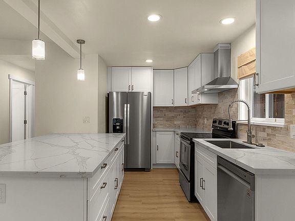 4th image of 12354 14th Ave NE