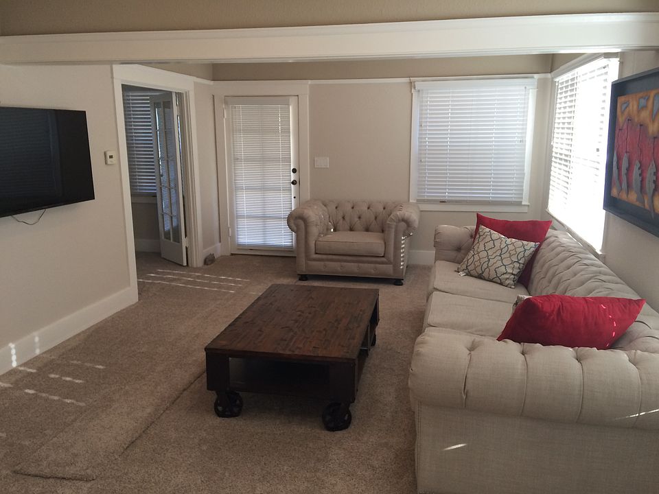 1st image of 320 W Santa Paula St