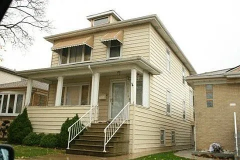 5136 N Natoma Ave photo 1