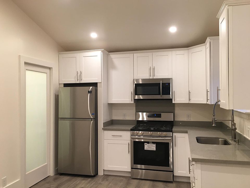 1st image of 2458 Sunny Vista Dr #2