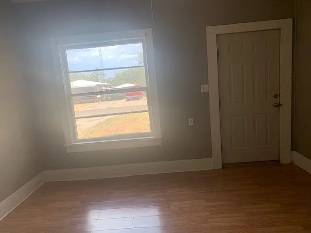 2 bed, 946 sqft, $825 — Photo 3