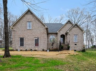 1213 Lake Marie Rd, Gallatin, TN 37066