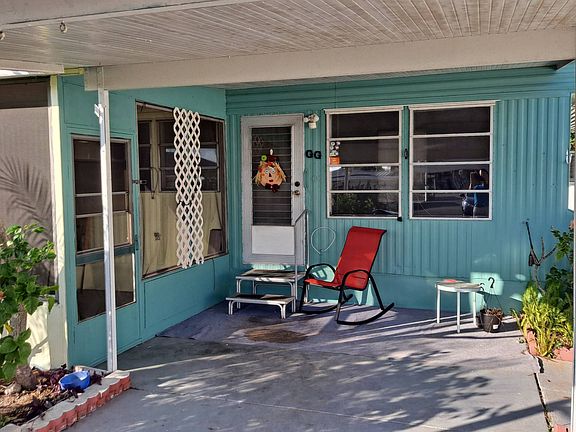 2nd image of 3528 W 14th St #D-1a
