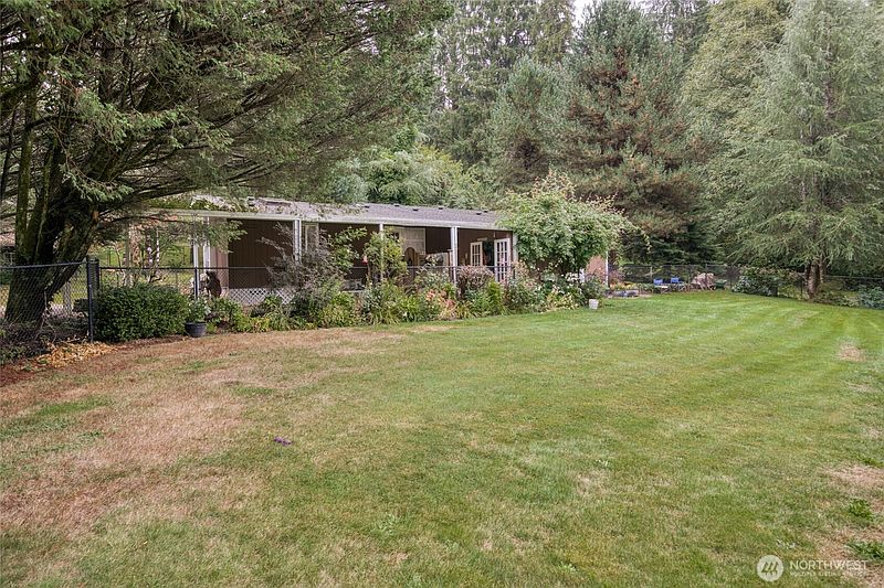 5th image of 4214 Wishkah Road