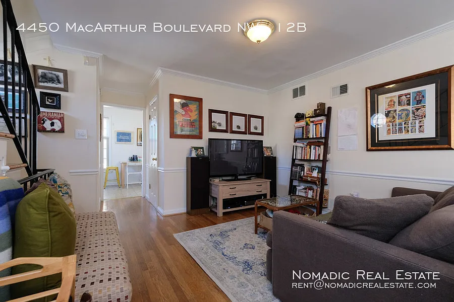 Building Photo - 4450 Macarthur Blvd NW #12B