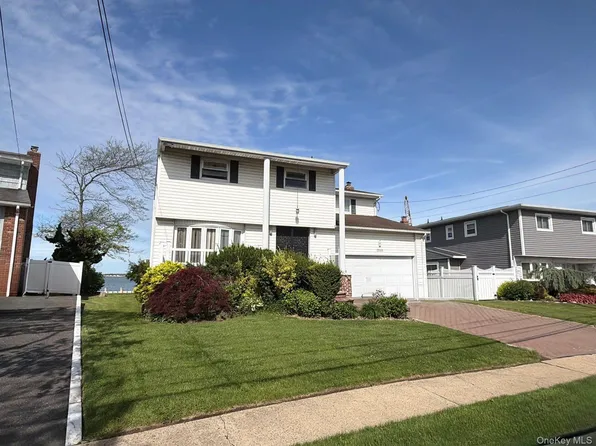 3588 Bertha Drive, Baldwin, NY 11510
