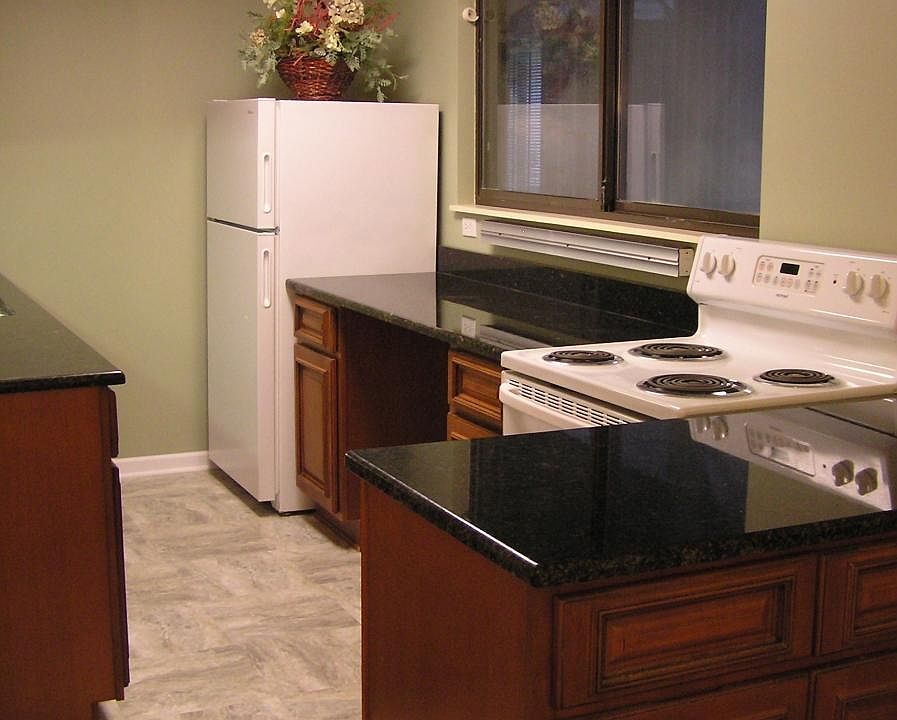 1st image of 322 W Miner St #2