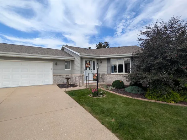 212 W Meadows Dr #14, Edgerton, WI 53534