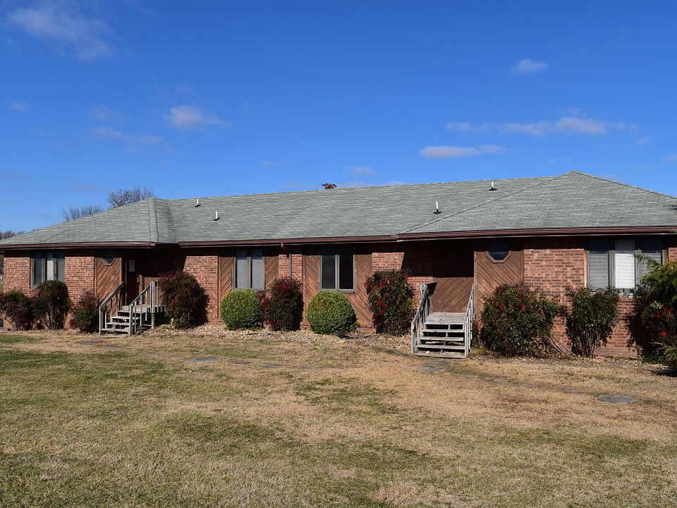 1st image of 3105/3107 W Ashley Dr