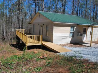 17 Rue Napoleon, Lavonia, GA 30553