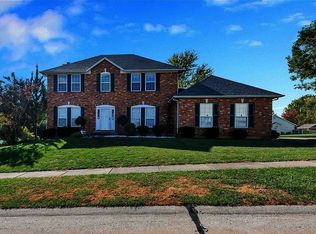 1862 Summitview Dr, Saint Charles, MO