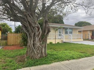 1141 W 7th St, Riviera Beach, FL 33404