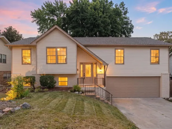 68 Warwick Rd, Little Rock, AR 72205