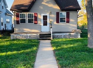 1110 15th Ave SW, Cedar Rapids, IA 52404