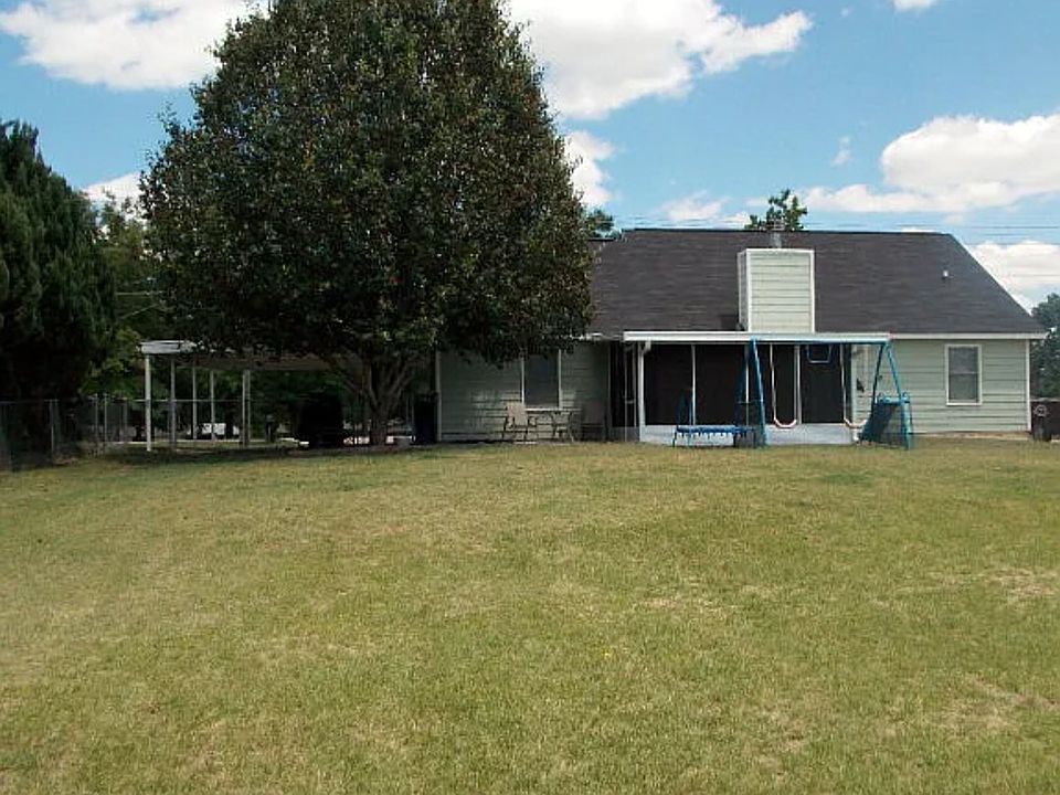 2nd image of 518 Lee Road 222