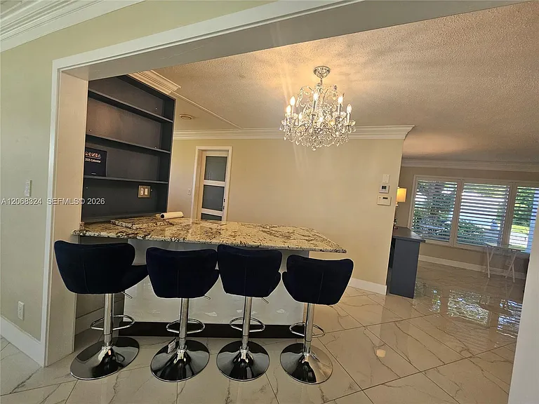 2661 NW 4th Ave — Photo 5