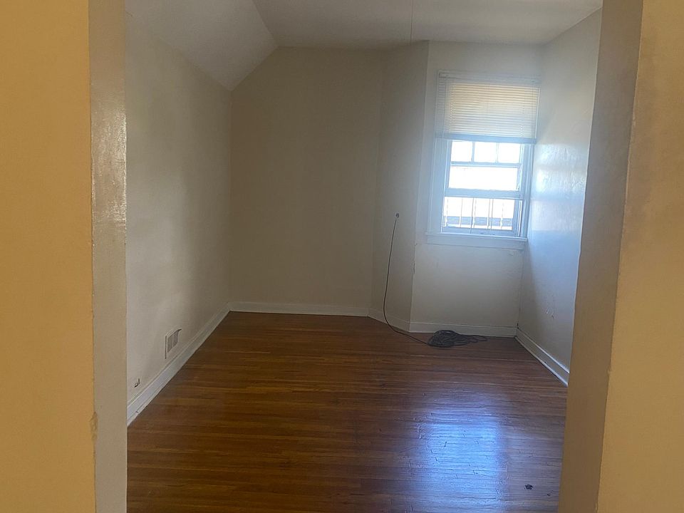 1st image of 309 Elmwood Ave APT 9