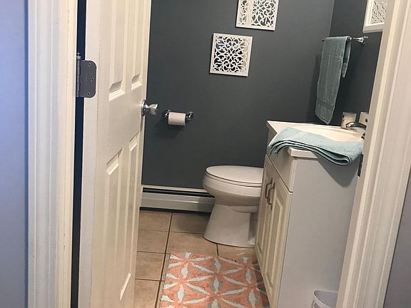 1/2 bath - Main Floor