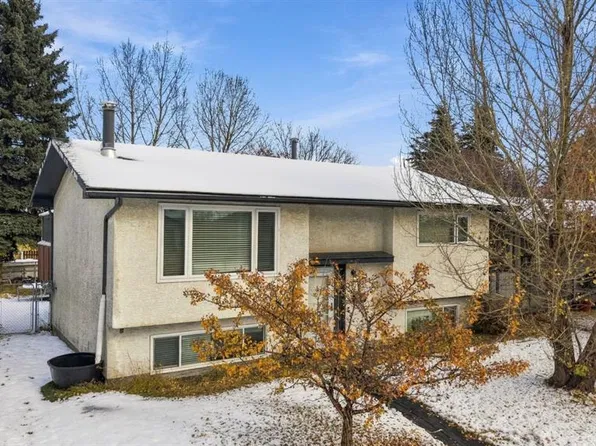 5316 SW 38th St, Innisfail, AB T4G 1G4
