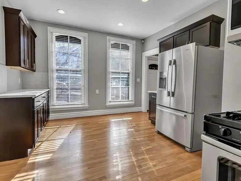 11 Whitney Pl #2 — Photo 6
