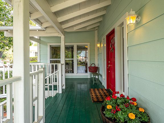 4th image of 2861 Hermosa Ave