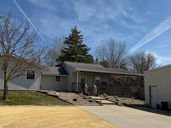 21736 Business Highway 151, Monticello, IA 52310