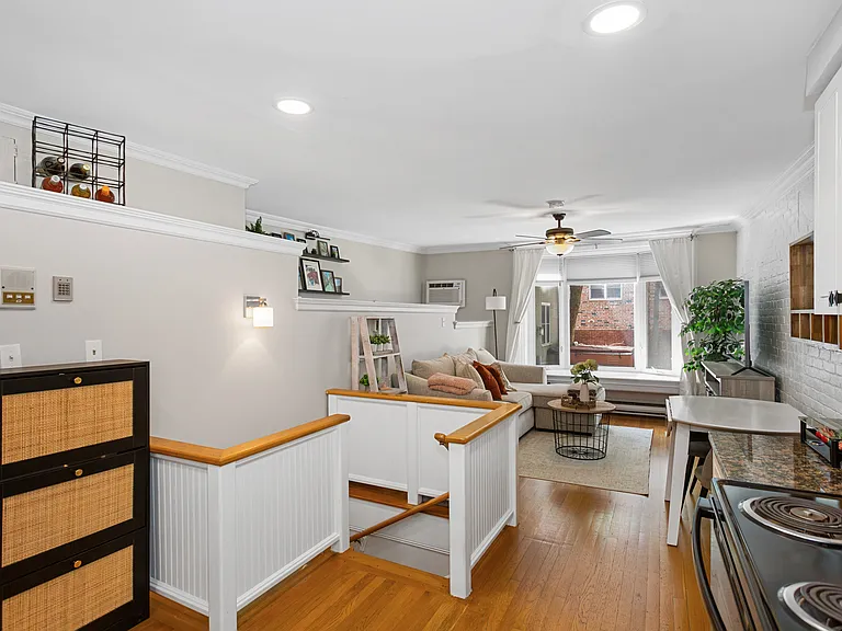 1030 Willow Ave #2 — Photo 10