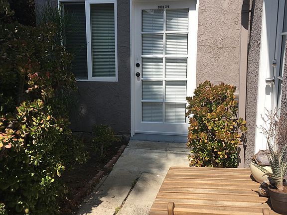 3rd image of 2033 Vista Del Mar St #33-3/4