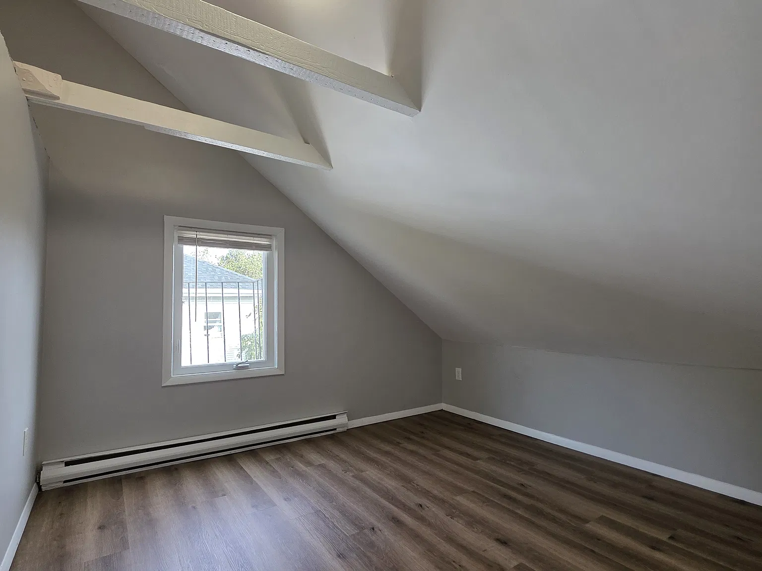 770 Providence St 3rdflr 1b/1b Updated Newfloor Freshpaint 1smpetok — Photo 4