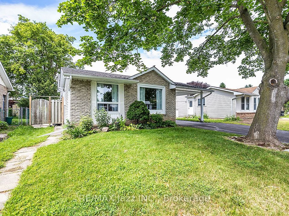 1st image of 22 Deerpark Cres