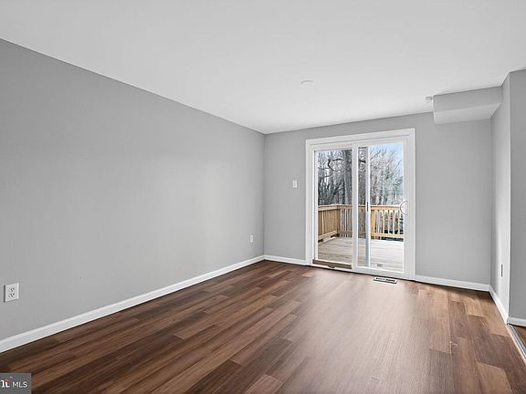 4th image of 11303 Kettering Cir