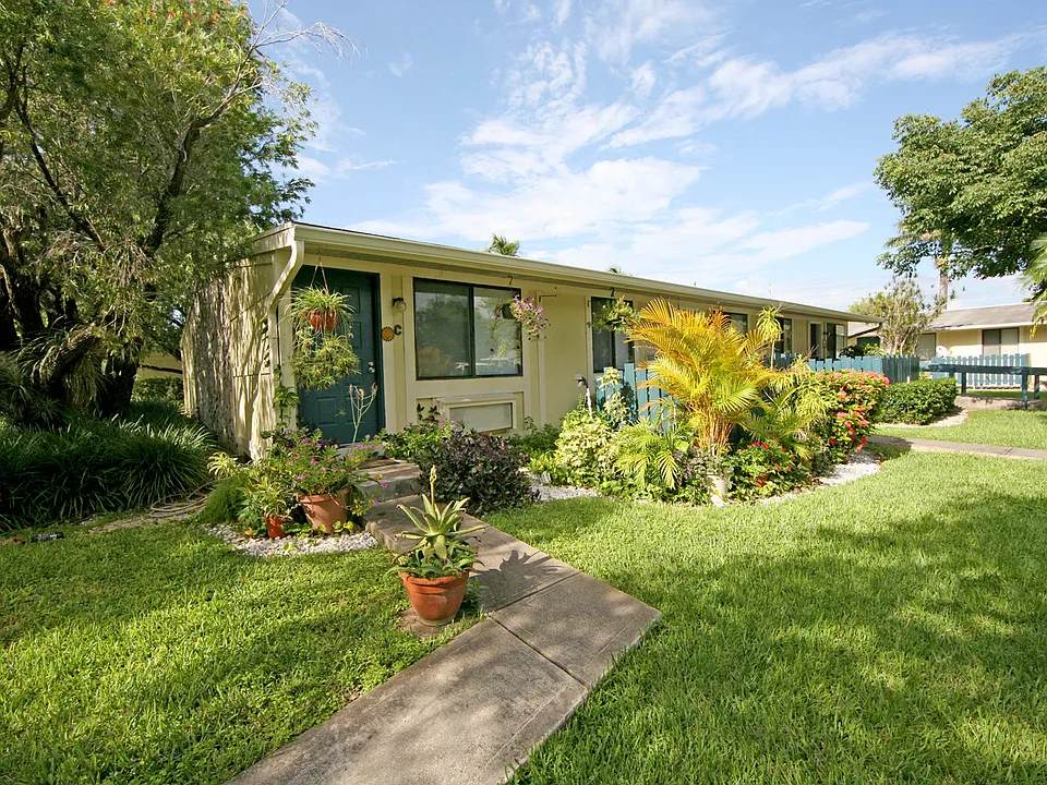 Mango Way Apartments