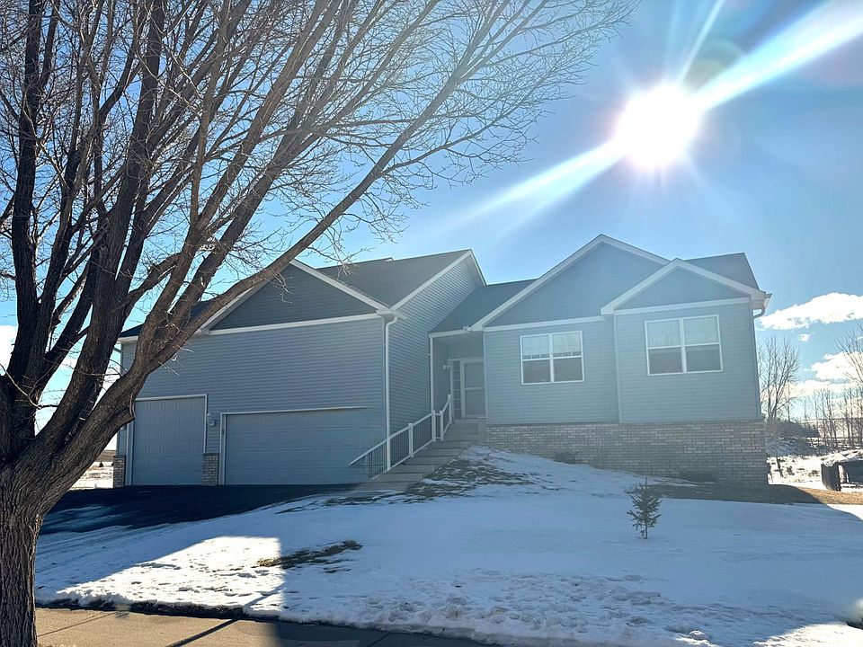 1st image of 816 Abbey Rd