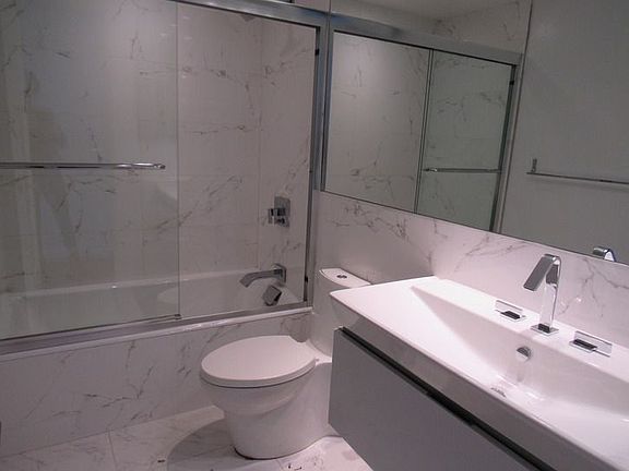 4th image of 330 W 58th St APT 11A