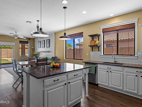 4th image of 39717 N BRIDLEWOOD Way