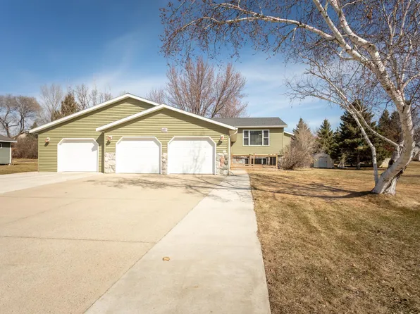 1177 Bridgeport Ln NW, Alexandria, MN 56308