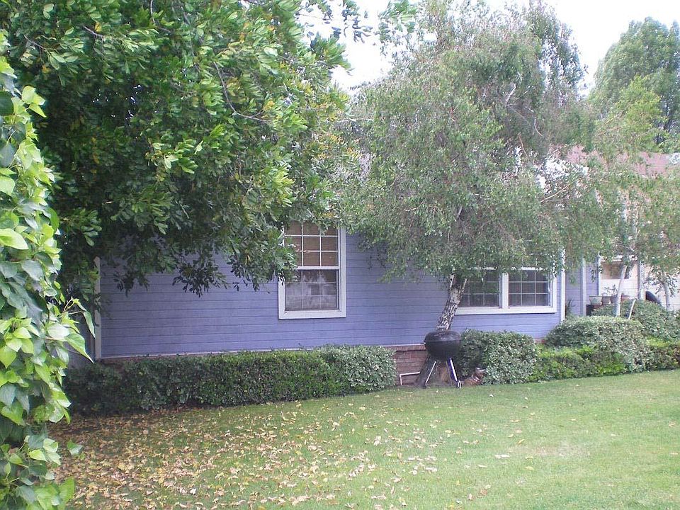 FRONT HOUSE