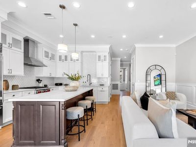 12 Gabriel Ct #12, Paramus, NJ, 07652