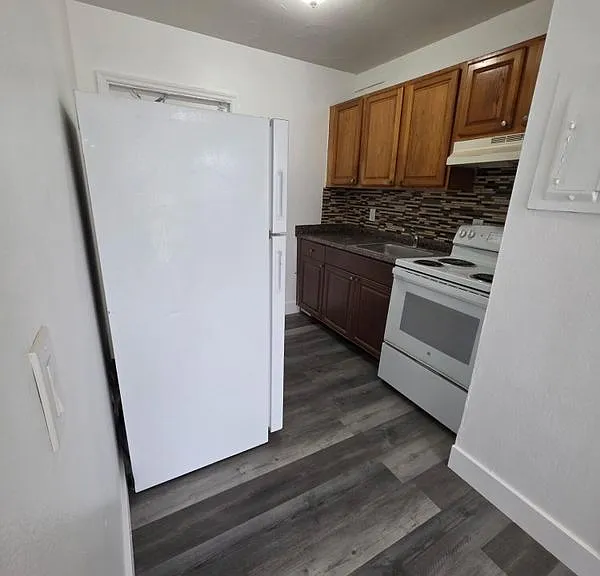 1021 Henrietta Ave #5 — Photo 2