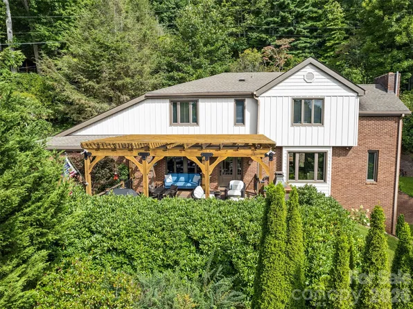 474 Scenic Cir, Waynesville, NC 28786