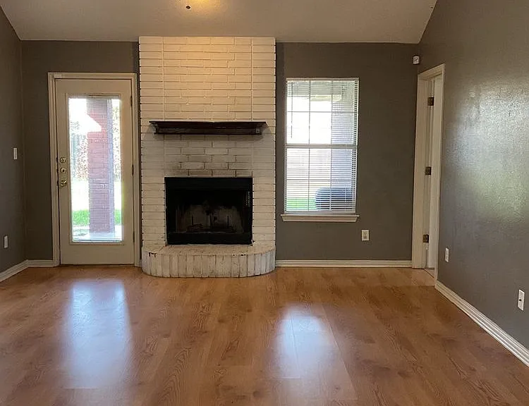 4401 Ethel Ave — Photo 8