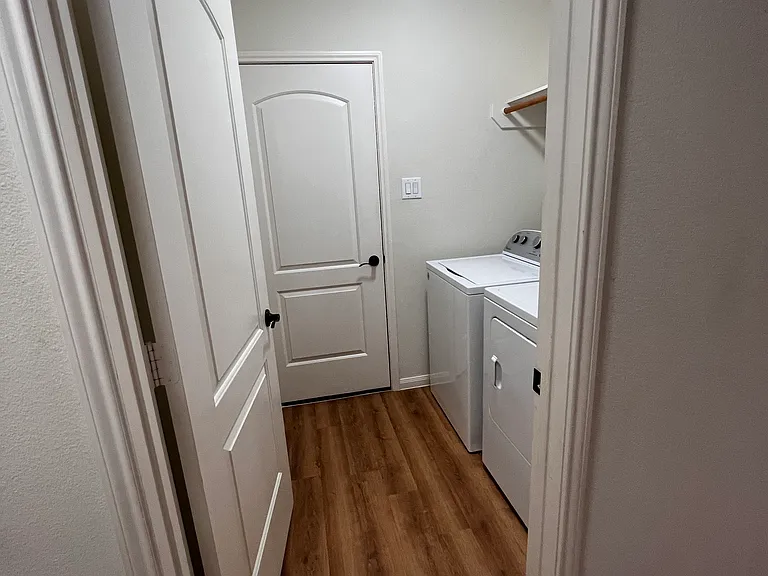 412 Lipizzan Ln — Photo 22