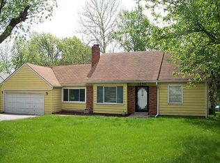 2227 NE Vivion Rd, Kansas City, MO 64118