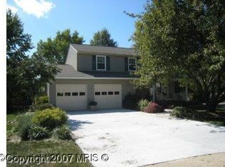 13015 New Austin Ct, Herndon, VA 20171